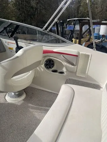 Slide: The Image of Stingray 194LX 2013 - 5