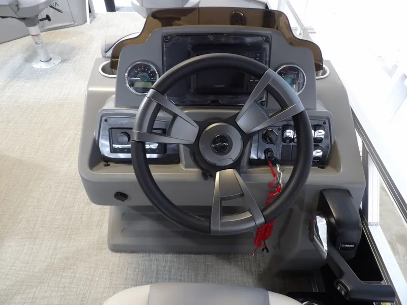 Slide: The Image of Steering console of the 2026 Avalon Venture 85 Rear Fish. - 25