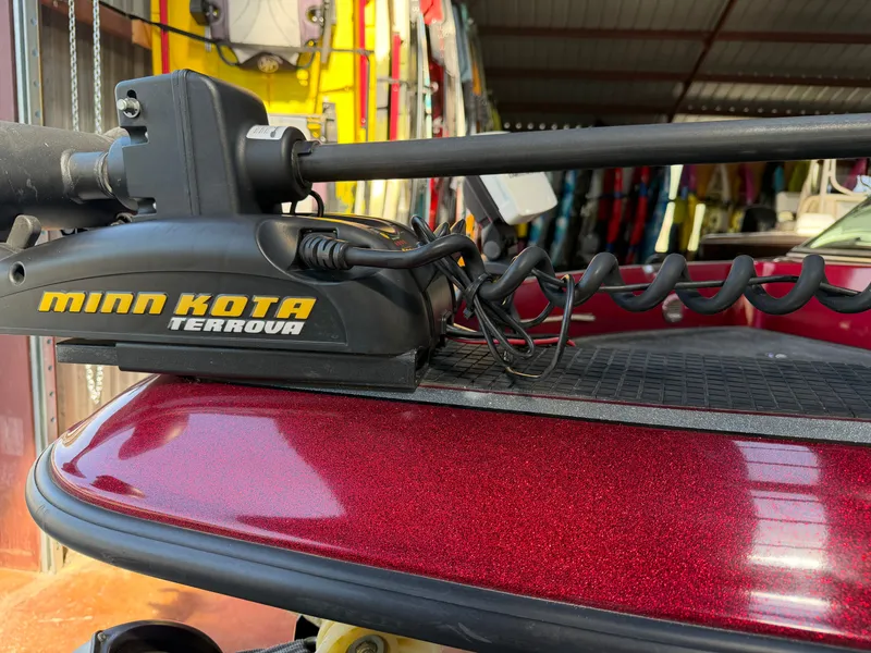 Slide: The Image of Minn Kota Terrova on Triton 190 Escape boat, year 2010. - 12