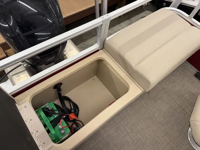 Slide: The Image of Interior view of 2019 Sun Tracker SportFish 22 DLX with battery compartment. - 25