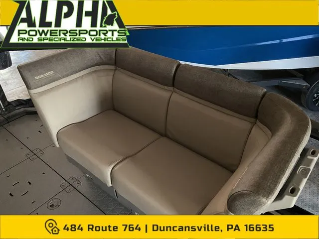 Slide: The Image of Sea-Doo SWITCH 19FT 170 2025 - 4