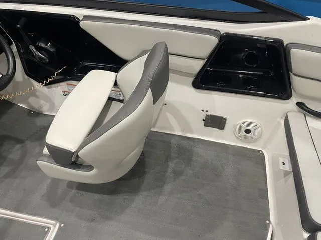 Slide: The Image of Yamaha SX190 2022 - 17