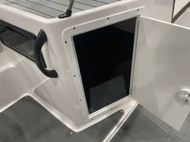 Slide: The Image of Yamaha SX190 2022 - 23