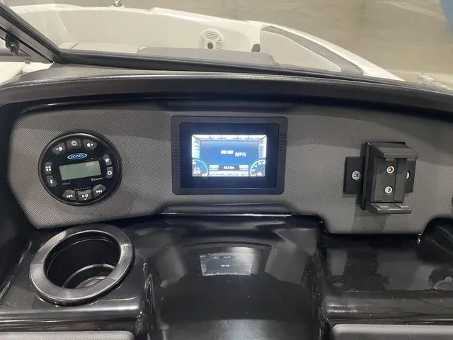 Slide: The Image of Yamaha SX190 2022 - 29