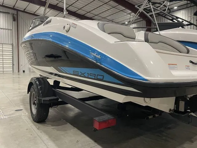 Slide: The Image of Yamaha SX190 2022 - 9