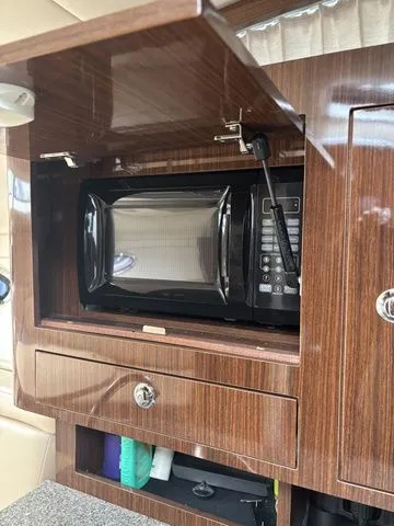 Slide: The Image of Microwave in 2014 Regal Express Cruiser 30. - 32