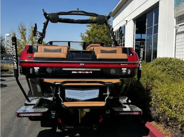 Slide: The Image of Rear view of 2026 Malibu Wakesetter 23 MXZ boat. - 4
