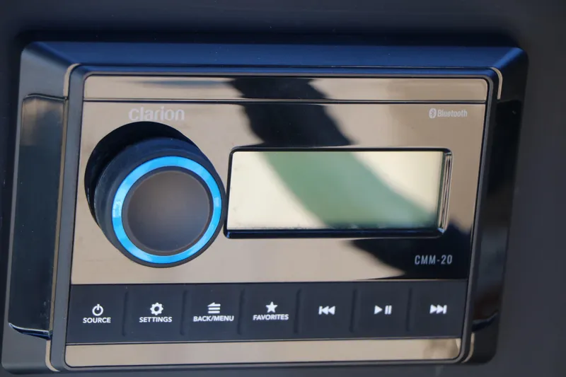 Slide: The Image of Clarion CMM-20 Bluetooth stereo system in 2026 Evotti 525 QL Tri-Toon. - 30