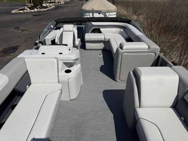 Slide: The Image of Interior of a Sweetwater SW2086CPSE pontoon boat, model year 2026. - 4