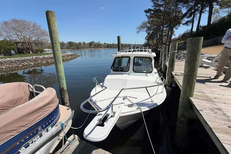 Slide: The Image of 2005 Steiger Craft 23 Miami - 5