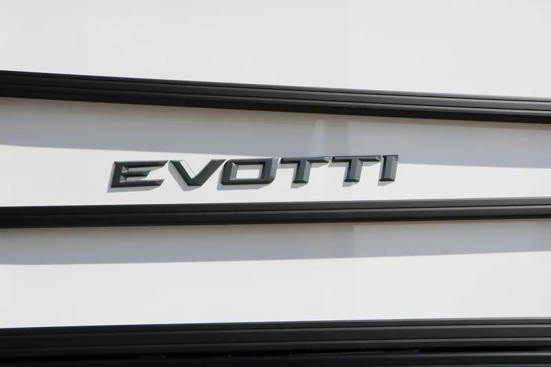 Slide: The Image of Evotti 725 CS Tri-Toon 2026 logo on sleek white surface. - 10