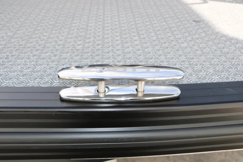 Slide: The Image of Chrome cleat on 2026 Evotti 725 CS Tri-Toon boat deck. - 29
