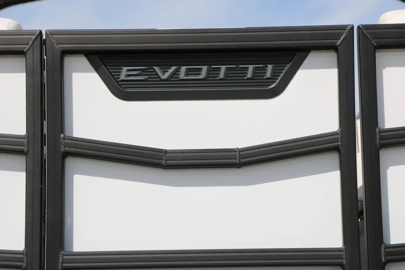 Slide: The Image of Evotti 725 CS Tri-Toon 2026 logo on sleek black and white panel. - 7