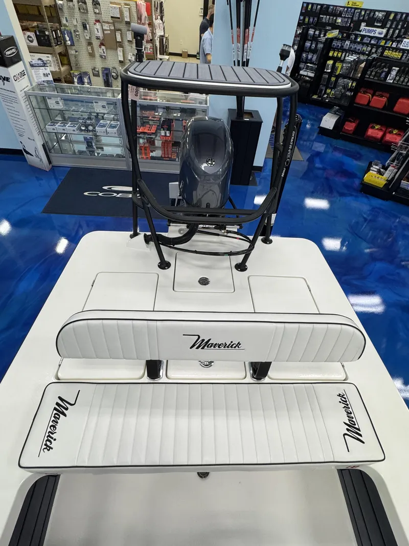Slide: The Image of Maverick HPX-S 2026 boat in showroom with accessories. - 15
