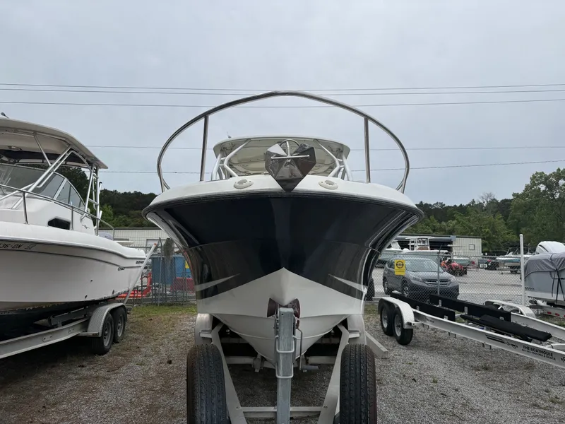 Slide: The Image of 2007 Hydra-Sports Vector 2500 VX boat on a trailer. - 3