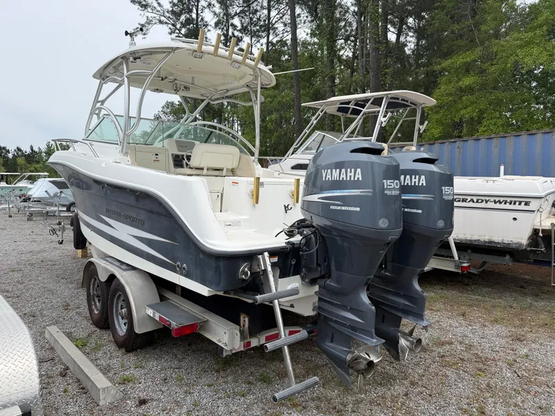 Slide: The Image of 2007 Hydra-Sports Vector 2500 VX with Yamaha engines on trailer. - 4