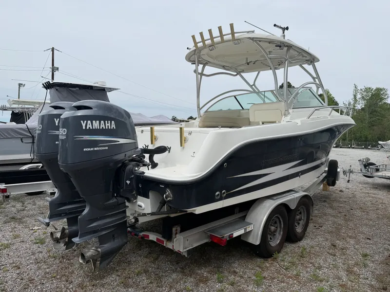 Slide: The Image of 2007 Hydra-Sports Vector 2500 VX with Yamaha engines on trailer. - 9