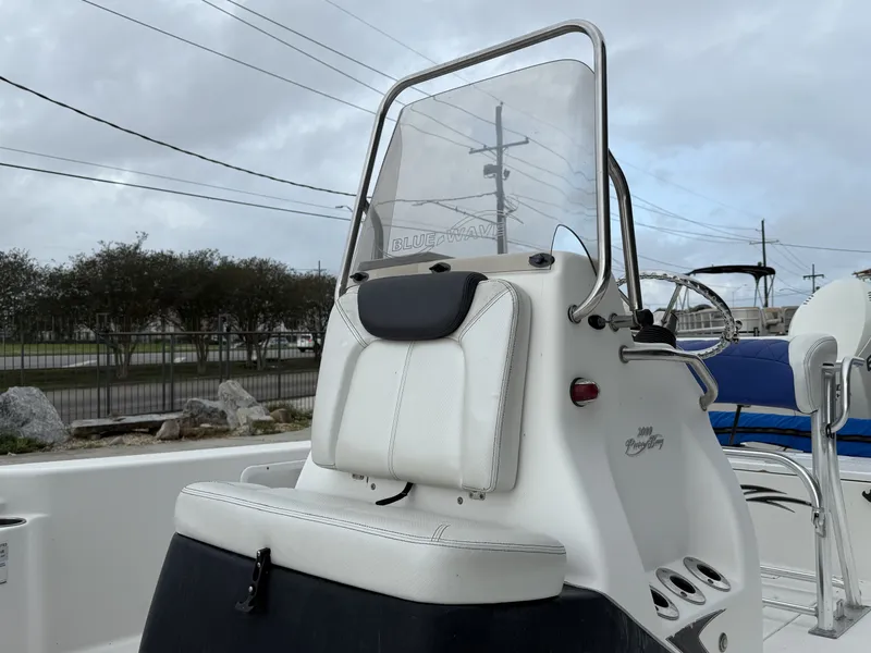 Slide: The Image of 2015 Blue Wave 2000 PureBay boat with steering console. - 8