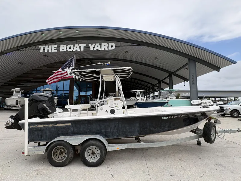 Slide: The Image of 2000 Kenner 21 CC boat at The Boat Yard. - 15