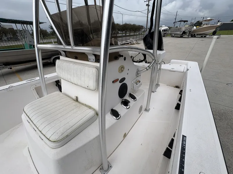 Slide: The Image of Interior view of a 2000 Kenner 21 CC boat. - 8