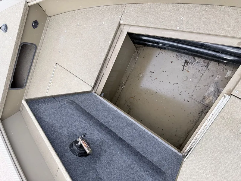 Slide: The Image of Interior of G3 Outfitter V177 T boat, 2020 model. - 9