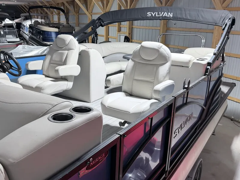 Slide: The Image of 2018 Sylvan 8522 LZ LES pontoon boat with luxurious seating. - 8