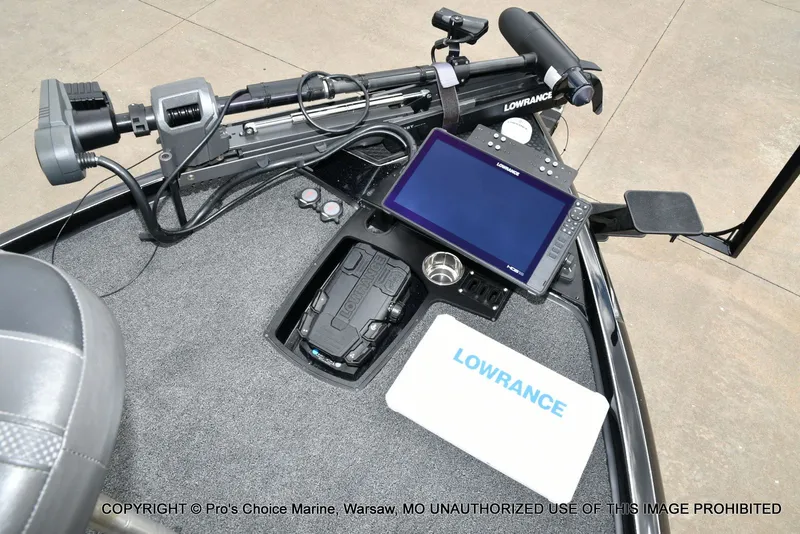 Slide: The Image of 2025 Ranger Z520R with Lowrance equipment and control console. - 12