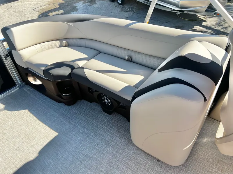 Slide: The Image of Avalon LSZ 23' Quad Lounge Triple-Toon - IN STOCK - $73,559 2026 - 17