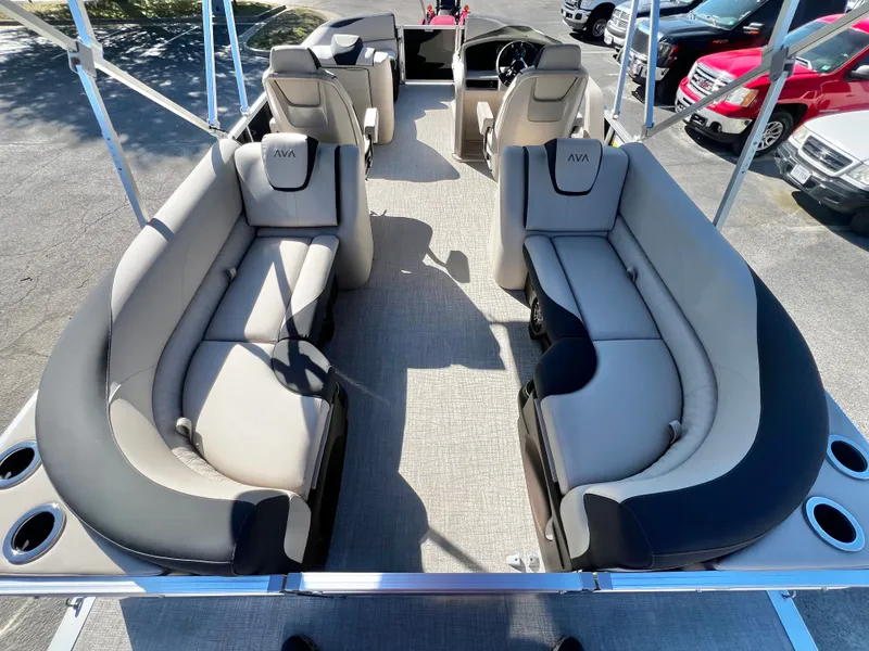 Slide: The Image of Avalon LSZ 23' Quad Lounge Triple-Toon - IN STOCK - $73,559 2026 - 19