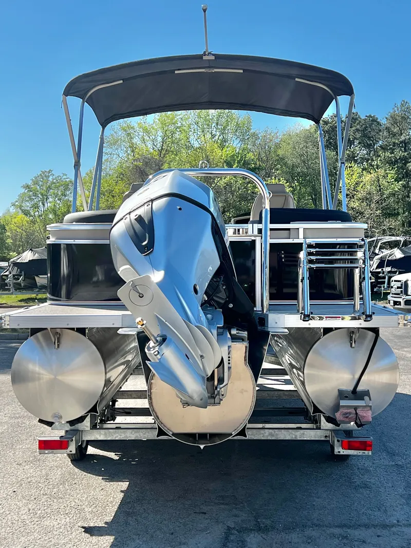 Slide: The Image of Avalon LSZ 23' Quad Lounge Triple-Toon - IN STOCK - $73,559 2026 - 4