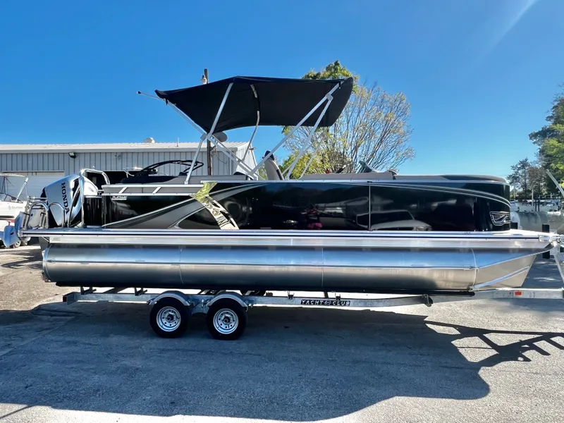 Slide: The Image of Avalon LSZ 23' Quad Lounge Triple-Toon - IN STOCK - $73,559 2026 - 6