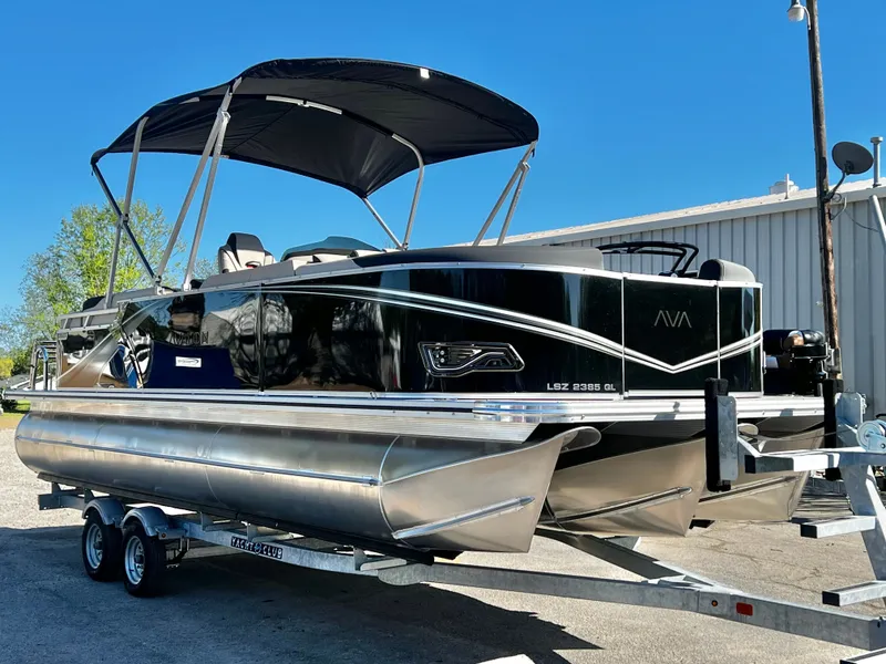 Slide: The Image of Avalon LSZ 23' Quad Lounge Triple-Toon - IN STOCK - $73,559 2026 - 7