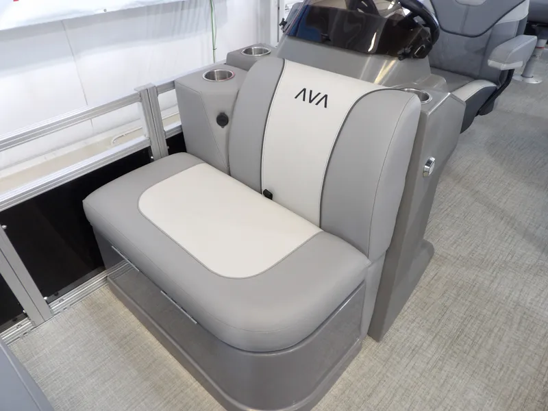 Slide: The Image of Avalon Venture 85 Rear Fish - 21' 2026 - 20