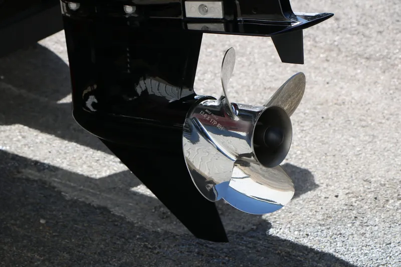 Slide: The Image of Bass Tracker 175 TXW 2020 propeller close-up - 8