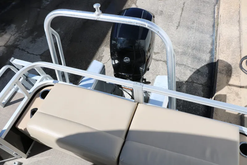 Slide: The Image of 2019 Sun Tracker Sport 22 Fish Deluxe with outboard motor. - 41