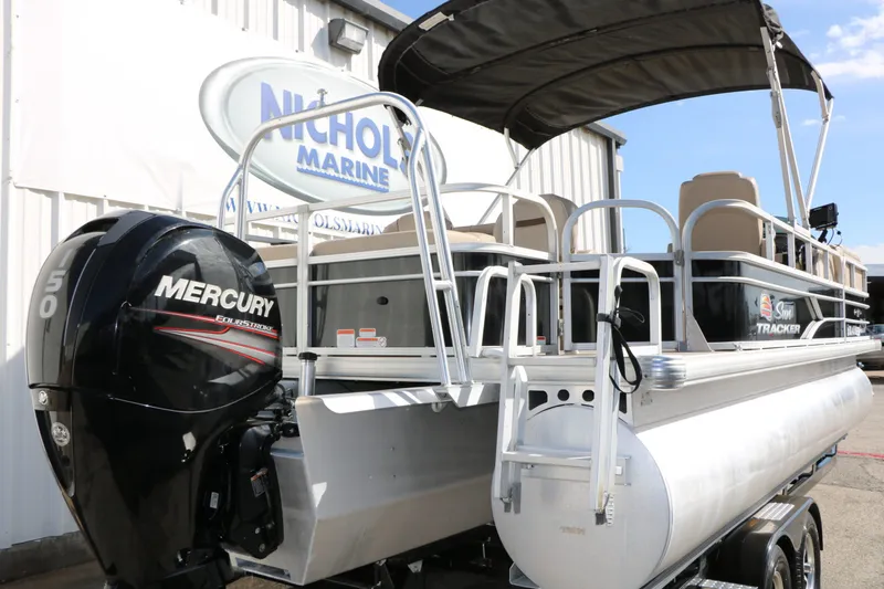 Slide: The Image of 2019 Sun Tracker Sport 22 Fish Deluxe with Mercury engine. - 7