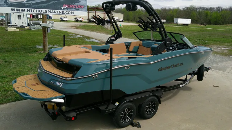 Slide: The Image of MasterCraft NXT22 2026 - 6