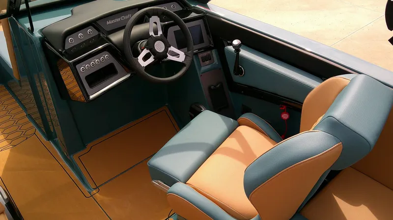 Slide: The Image of MasterCraft NXT22 2026 - 12