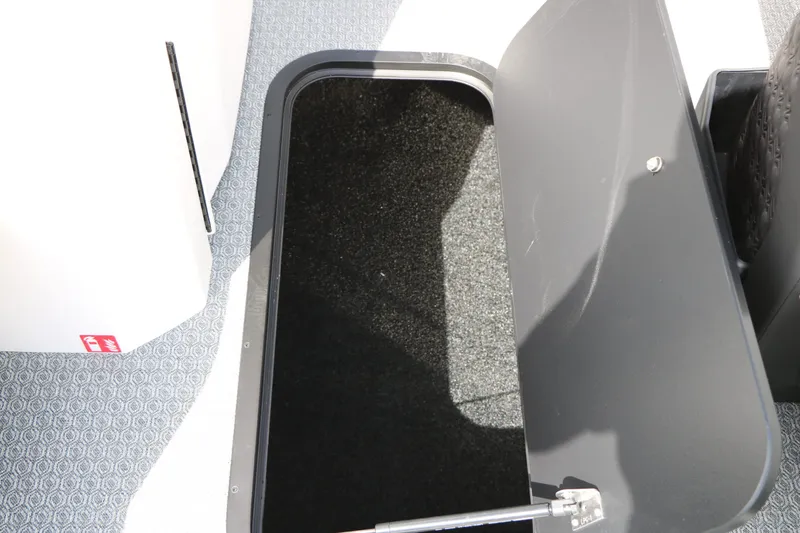 Slide: The Image of Evotti 725 CS Tri Toon 2026 - 56