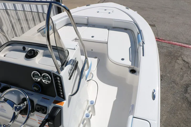 Slide: The Image of Interior view of 2026 Robalo 226 Cayman boat deck. - 22