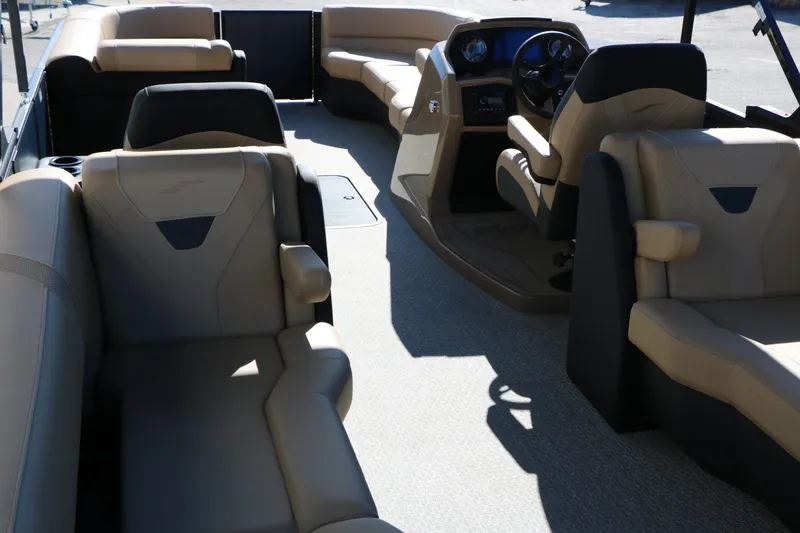 Slide: The Image of Interior of 2026 Evotti 525 QL Tri Toon with luxurious seating. - 23