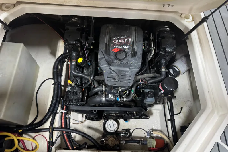 Slide: The Image of Engine compartment of a 2005 Monterey 250 Cruiser with MerCruiser 350 MAG MPI engine. - 17