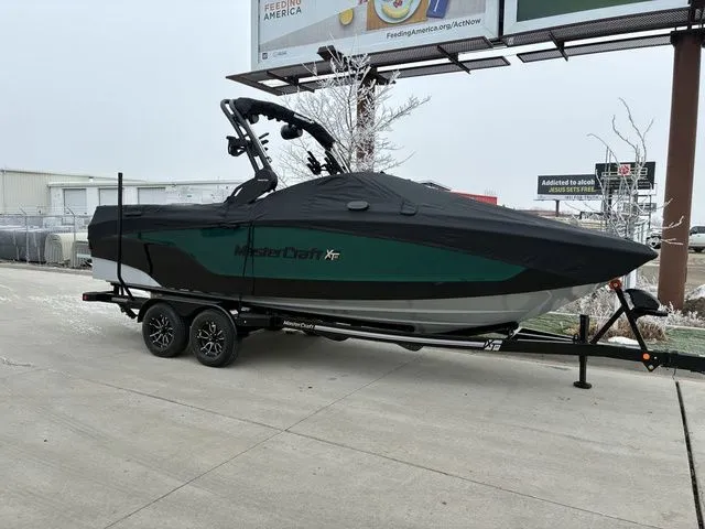 Slide: The Image of MasterCraft XT24 2026 - 11