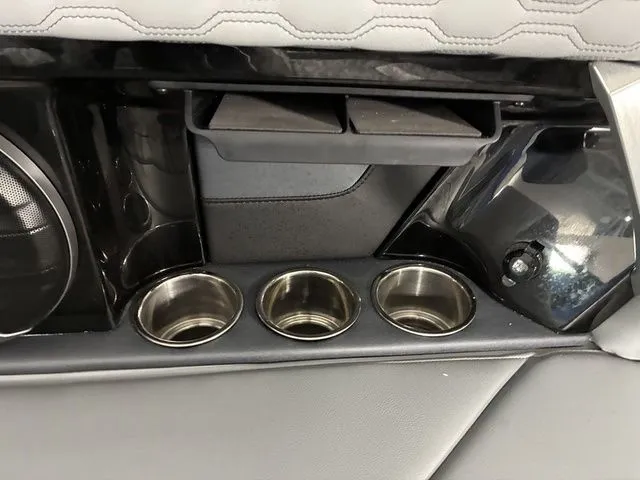 Slide: The Image of MasterCraft XT24 2026 - 31