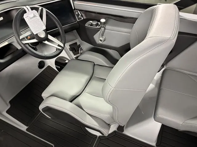 Slide: The Image of MasterCraft XT24 2026 - 42