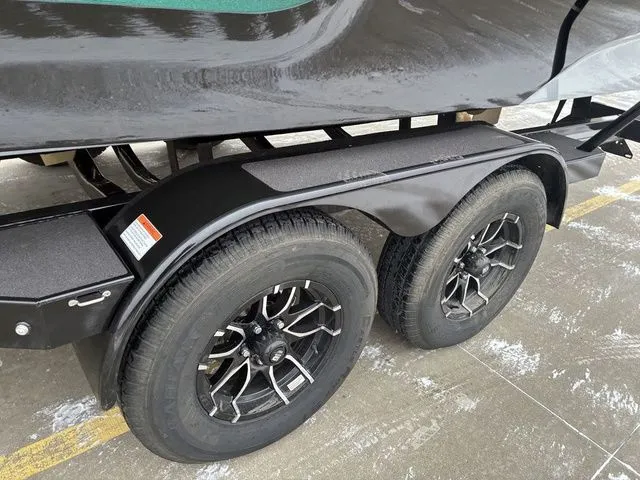 Slide: The Image of MasterCraft XT24 2026 - 57