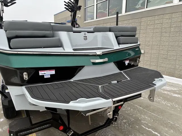 Slide: The Image of MasterCraft XT24 2026 - 8