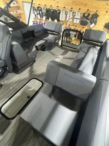 Slide: The Image of Manitou 24EXPLOREFLFHSRSHP575 2025 - 7