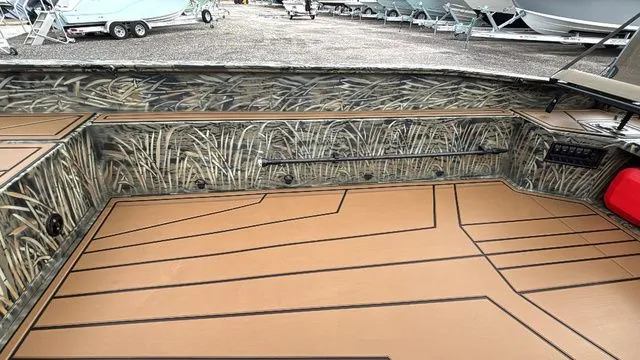 Slide: The Image of Tracker Grizzly 1650 T Prairie Wings Edition 2026 - 10