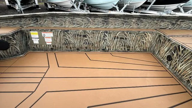 Slide: The Image of Tracker Grizzly 1650 T Prairie Wings Edition 2026 - 11